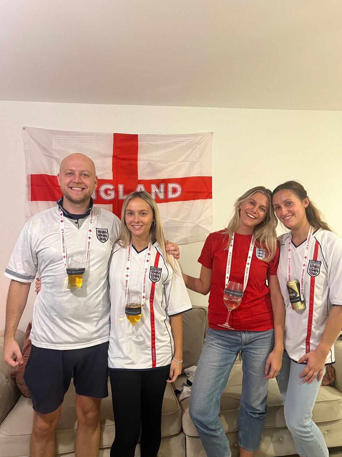 England Beer Lanyards - Get Ready For Women's World Cup 2023 - Support The Lionesses - Beer Lanyard